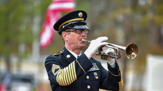 Salute-To-The-Armed-Forces_625x350-2 Salute To The Armed Forces